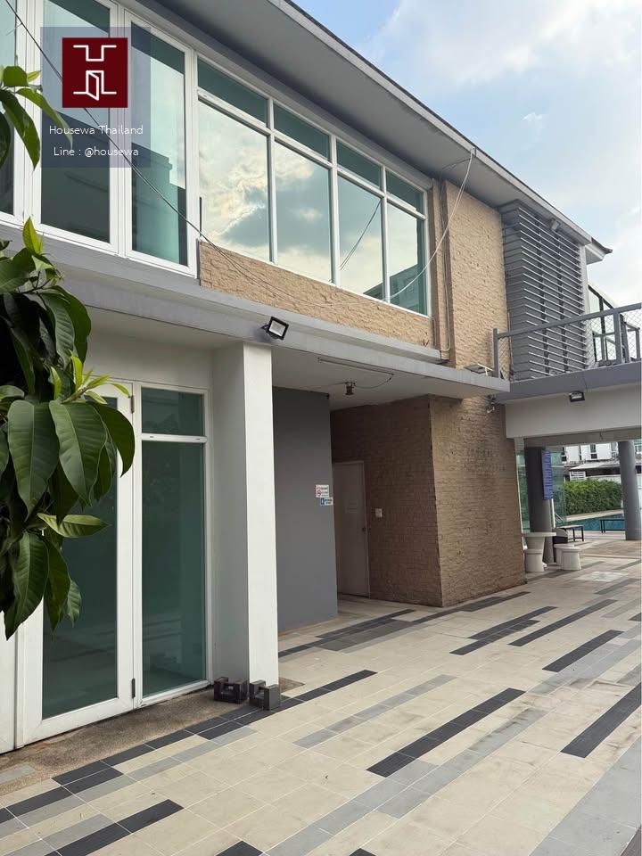  ให้เช่า – อาคารกระจกวิวสระ หน้าหมู่บ้าน | หลักสี่ กรุงเทพฯ