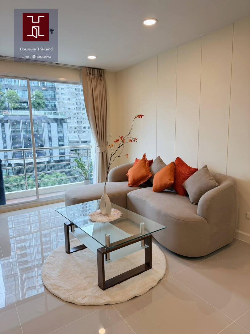 serene place condo sukhumvit 24 