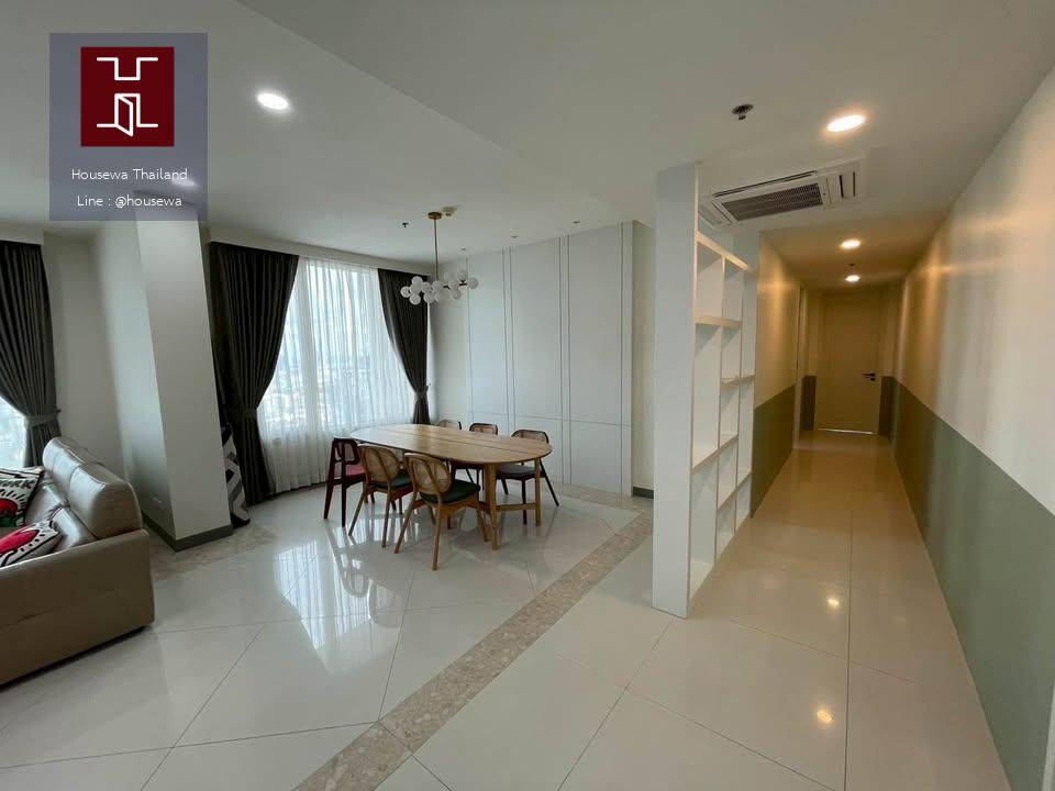 The Empire Place Sathorn