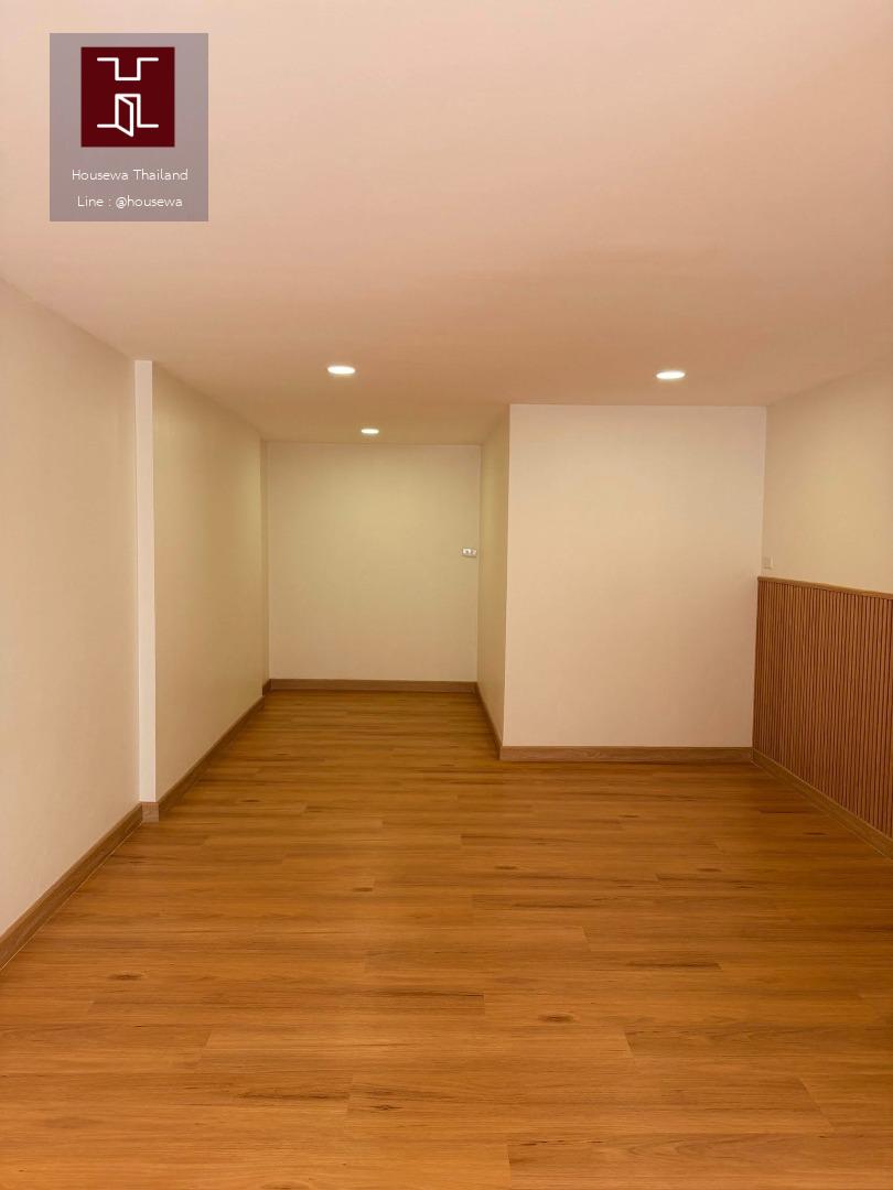 ปล่อยเช่า ทาวน์โฮม 4 ชั้น ทำเลสาทร 