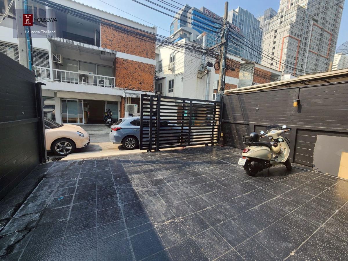 ให้เช่า Home Office 3 ชั้น | อารี ทาวน์เฮ้าส์ สุขุมวิท 26