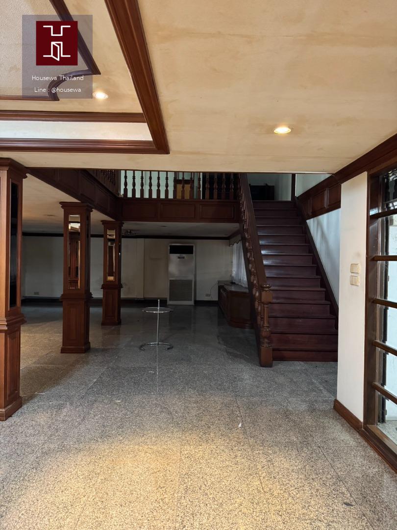  ให้เช่า ทาวน์โฮม – พร้อมพงษ์ (สุขุมวิท 39)