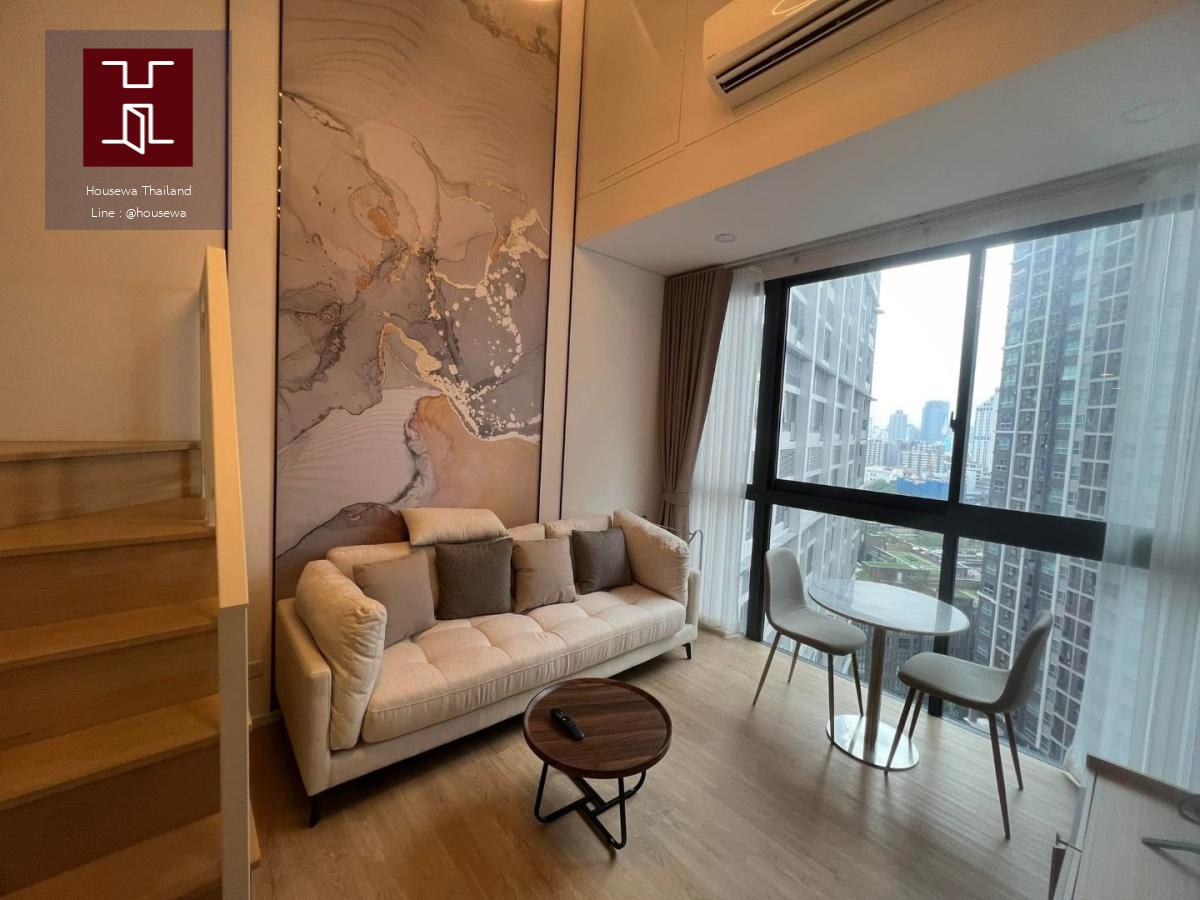 Landmark @MRTA Station (Siamese Rama 9)