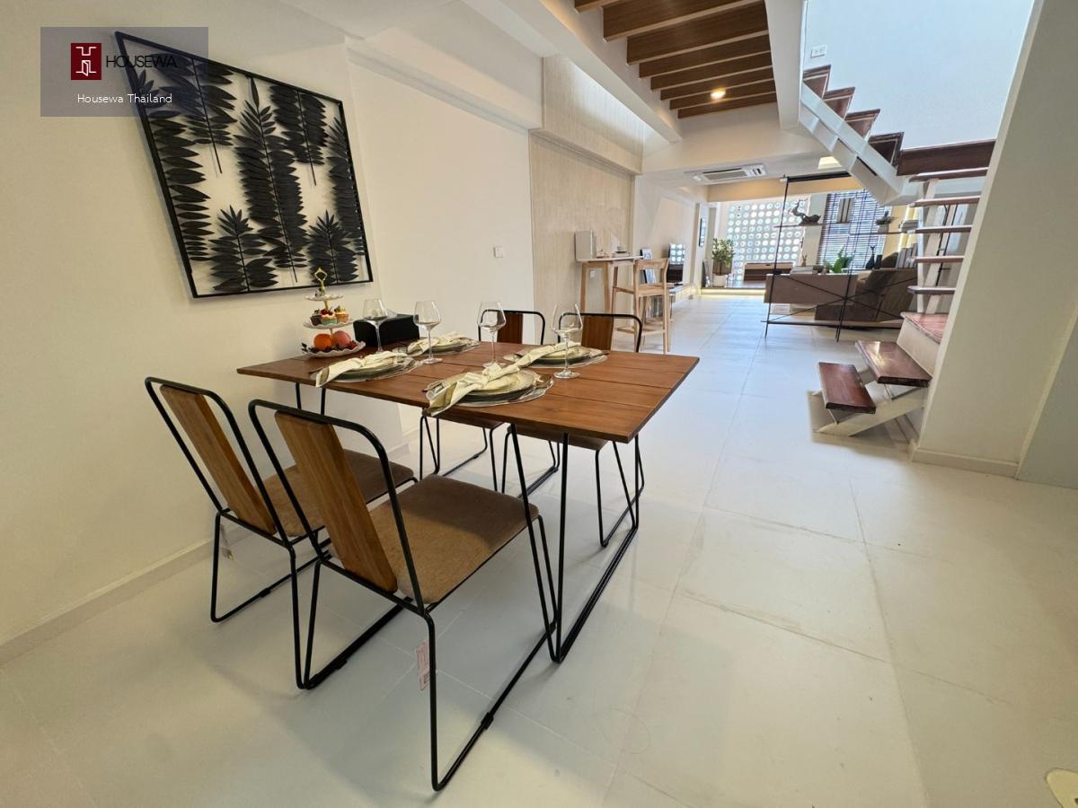 ขายทาวน์เฮ้าส์รีโนเวทใหม่ สุขุมวิท 71 (มินิมอลอบอุ่น) 🏡✨