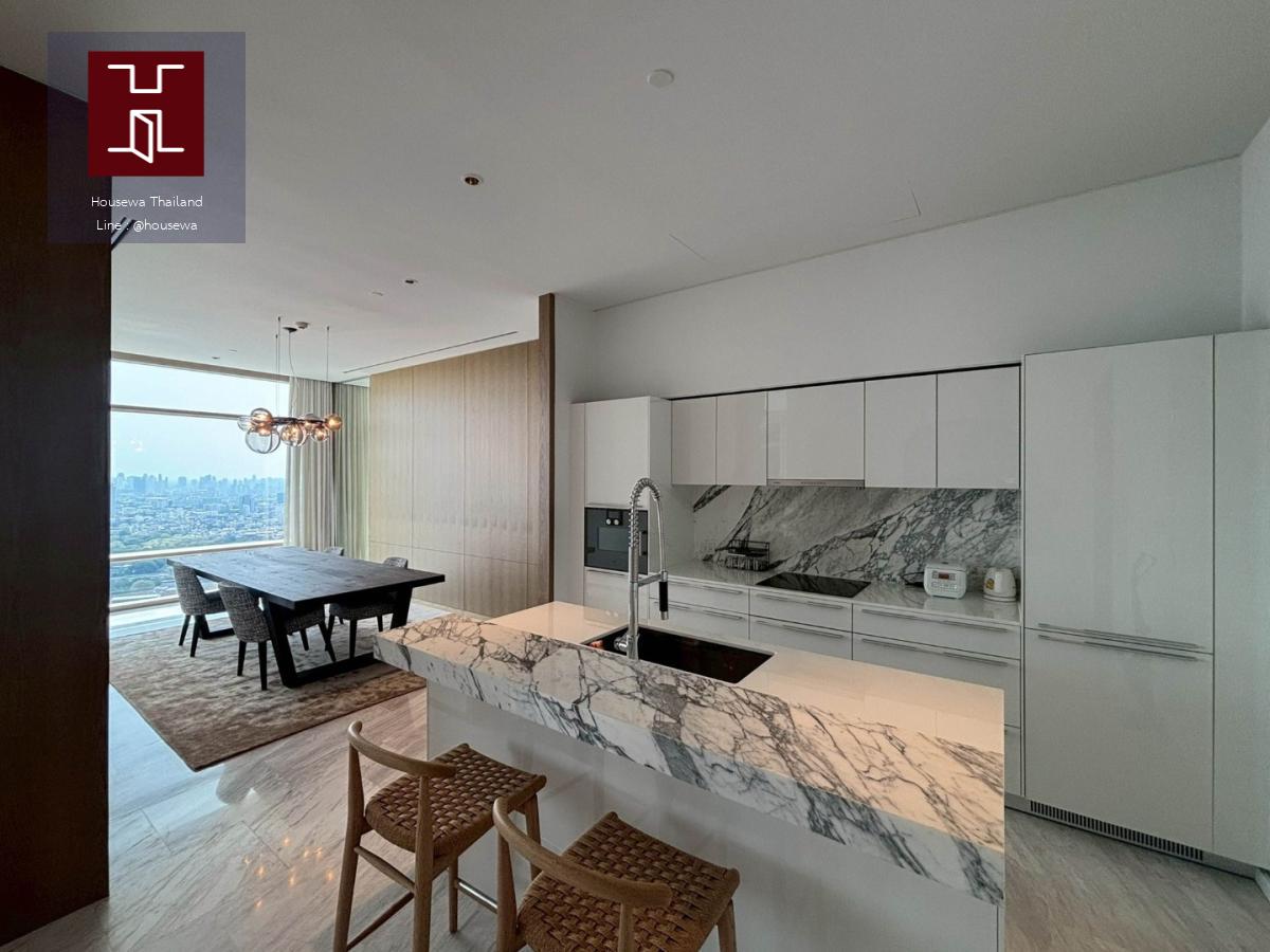 Four Seasons Private Residences