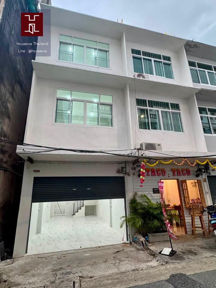 ให้เช่าทาวน์เฮาส์ 4 ชั้น สาทร 11 | หลังมุม รีโนเวทใหม่ทั้งหลัง + ดาดฟ้า
