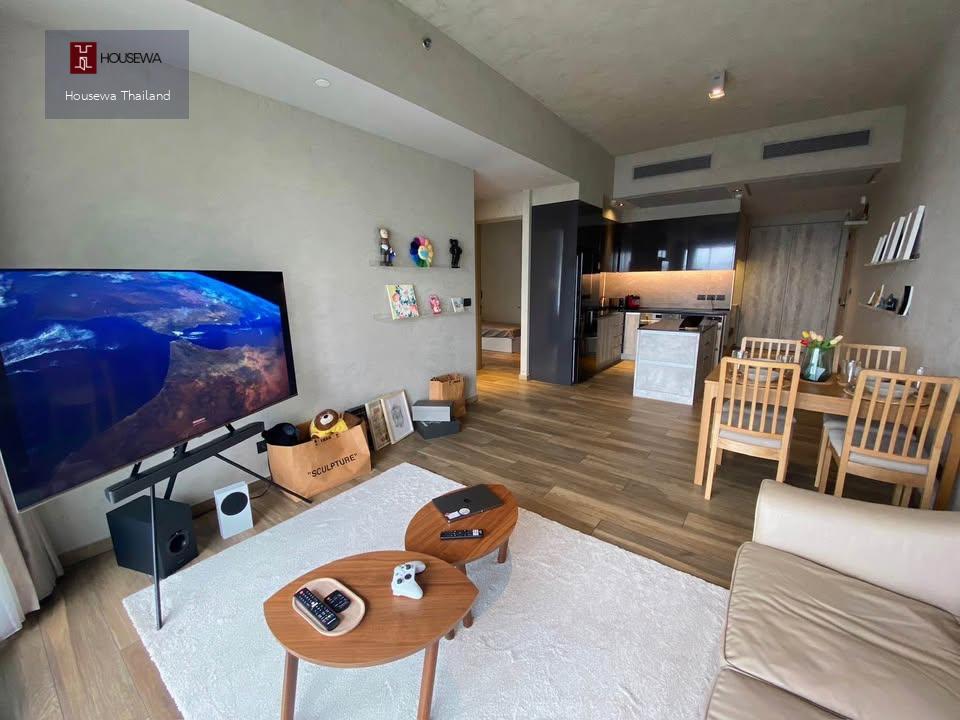 The Lofts Asoke by Raimon Land