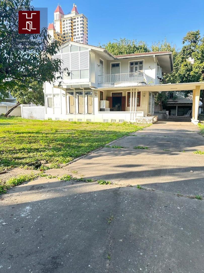  For Rent / Sale: Commercial House with Garden in Ari | Rare Land Over 1 Rai 🌿✨