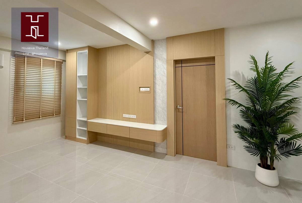 บ้านเดี่ยวรีโนเวทใหม่ – หัวหมาก 9 | For Rent 