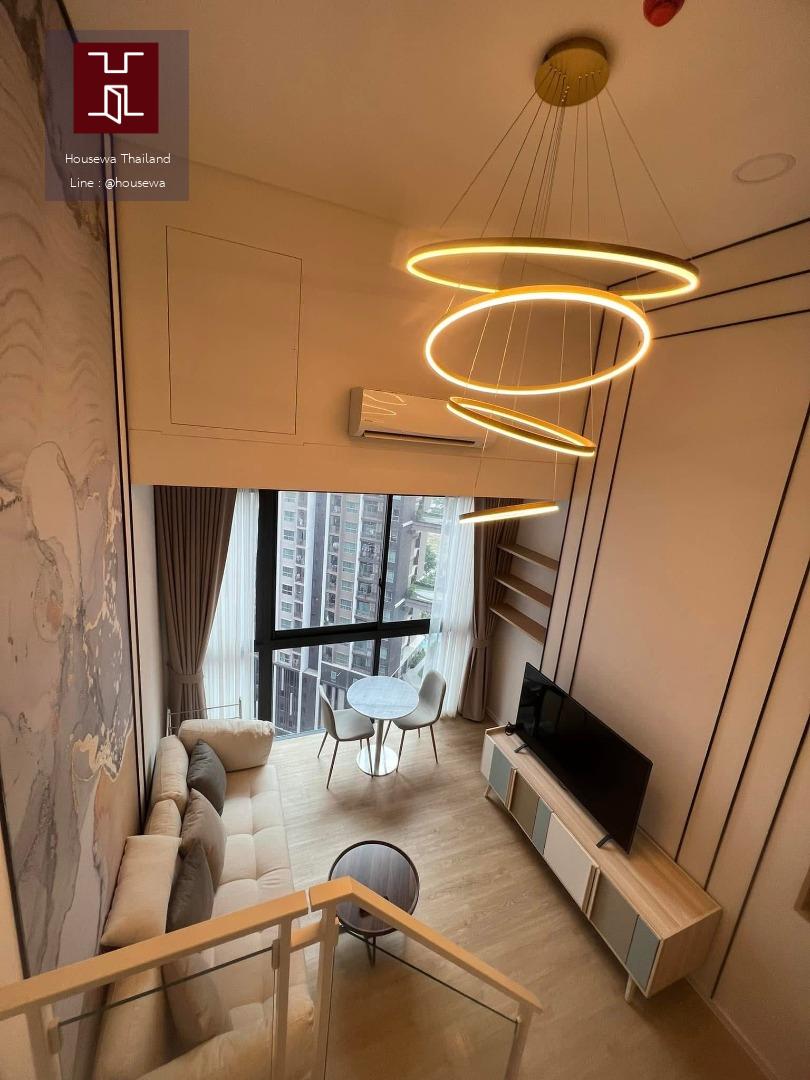 Landmark @MRTA Station (Siamese Rama 9)