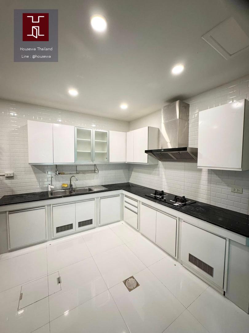 Baan Klang Muang Ladprao–Serithai 52 