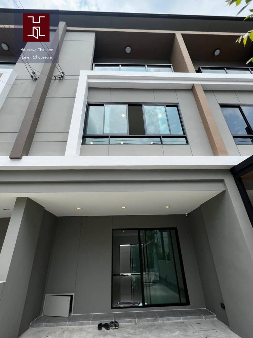 Premium Place Phaholyothin–Ramintra – Townhome for Rent