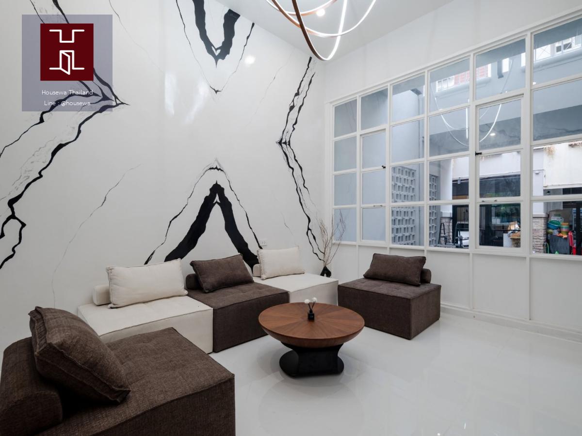 ให้เช่า | Luxury Pool Villa Townhome ใกล้จตุจักร