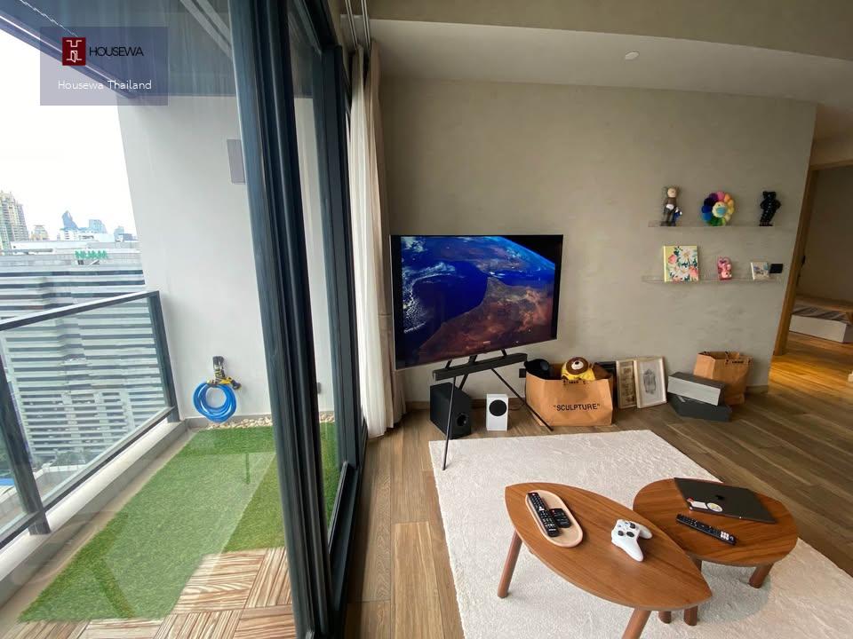 The Lofts Asoke by Raimon Land