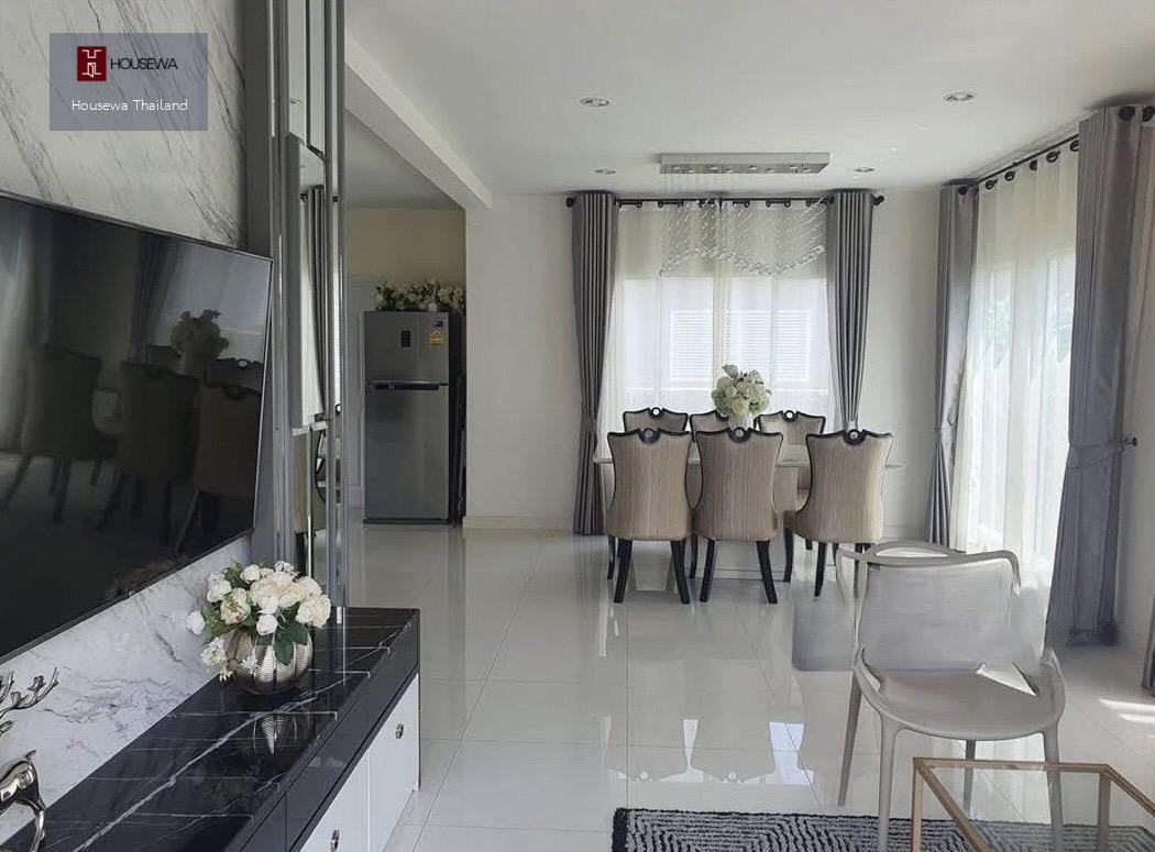 ** Passorn Prestige Luxe, Pattanak