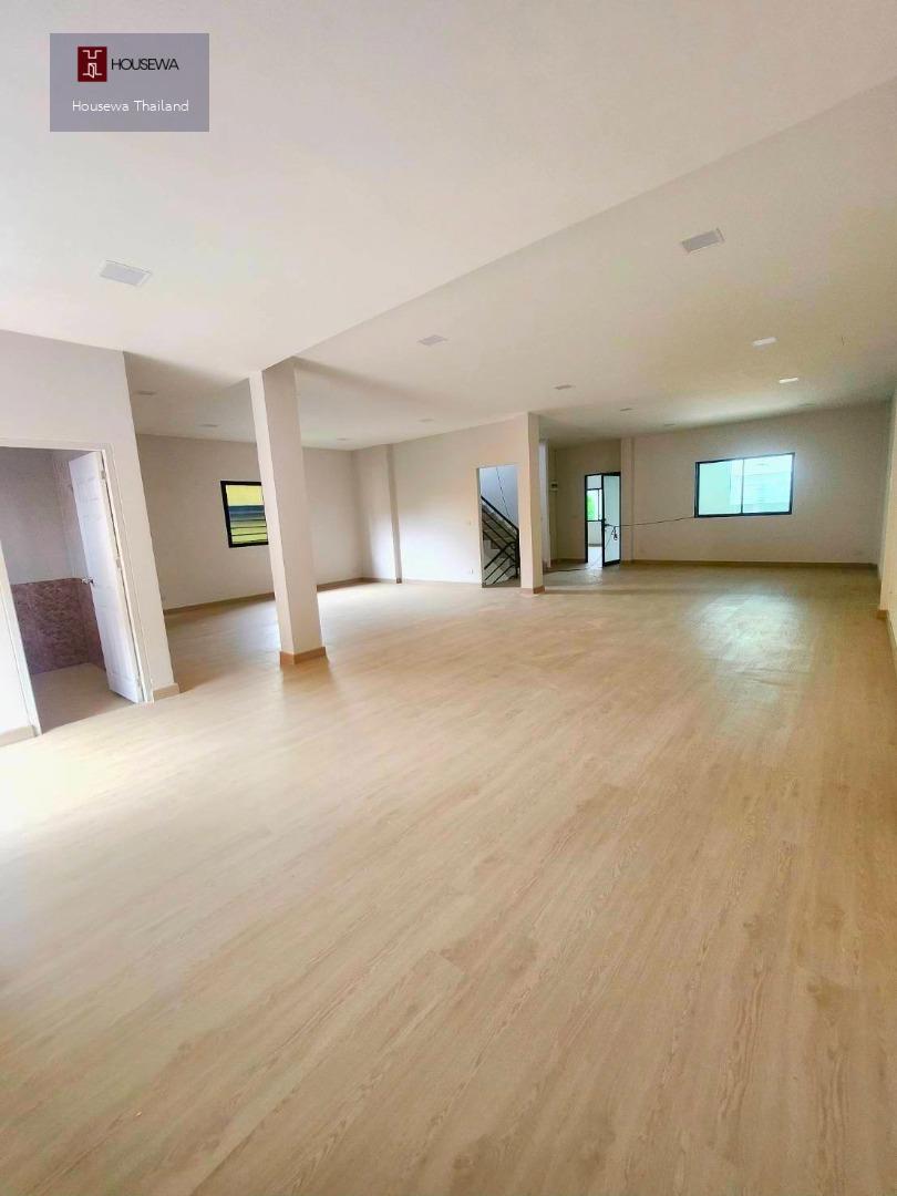 ปล่อยเช่า เดือนละ 55,000 บาท โกดัง All-in-One (ออฟฟิศ+ที่พัก) ลำลูกกาคลอง 4 🏭