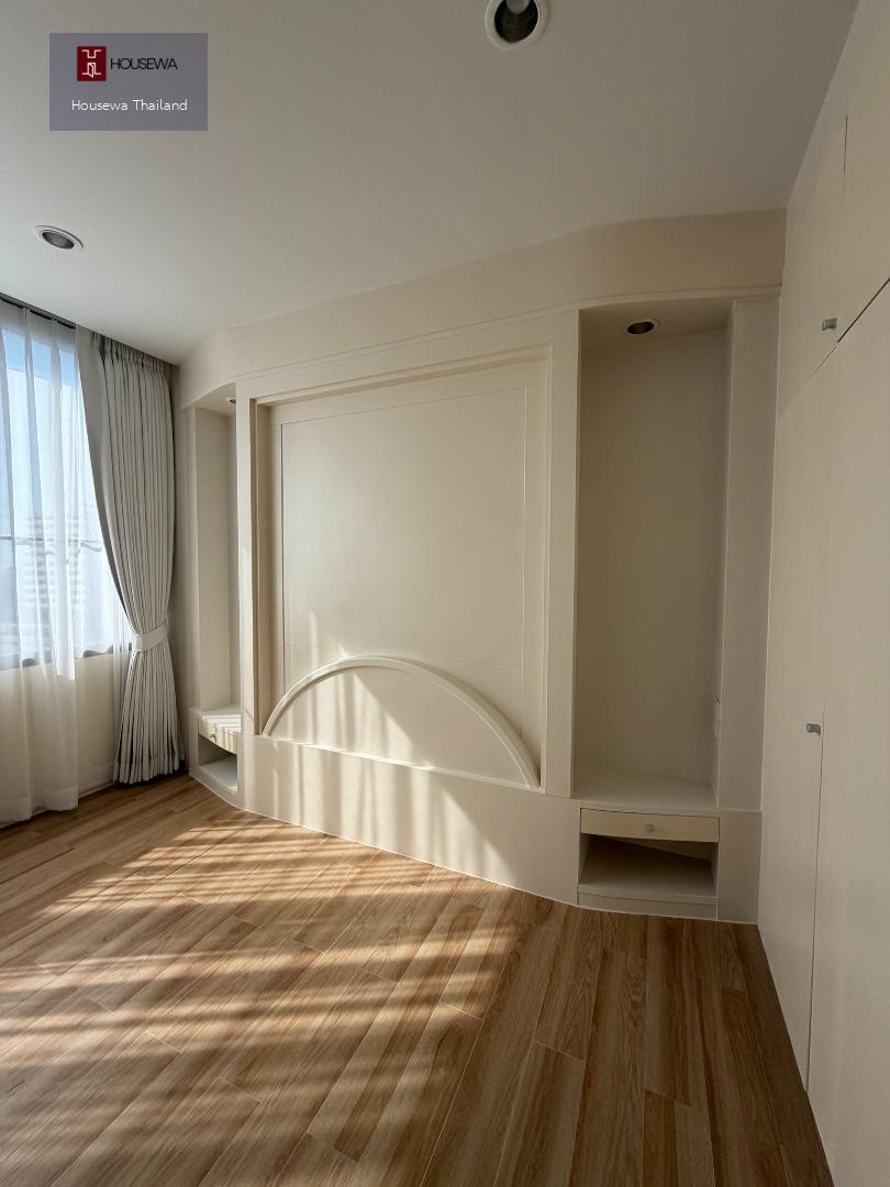 The Riverhouse Condo