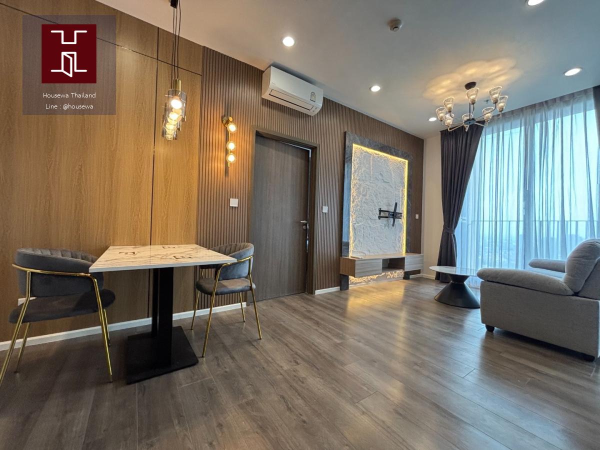  Whizdom Essence Sukhumvit 101