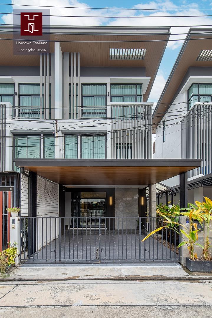 Cozy Home Ladprao – Designer Townhome 