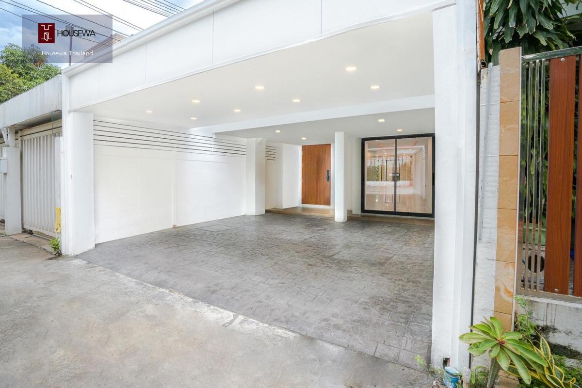 ขายทาวน์โฮม | เอกมัย ซอย 12