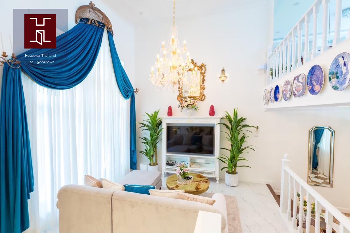 luxury townhouse at crystal ville