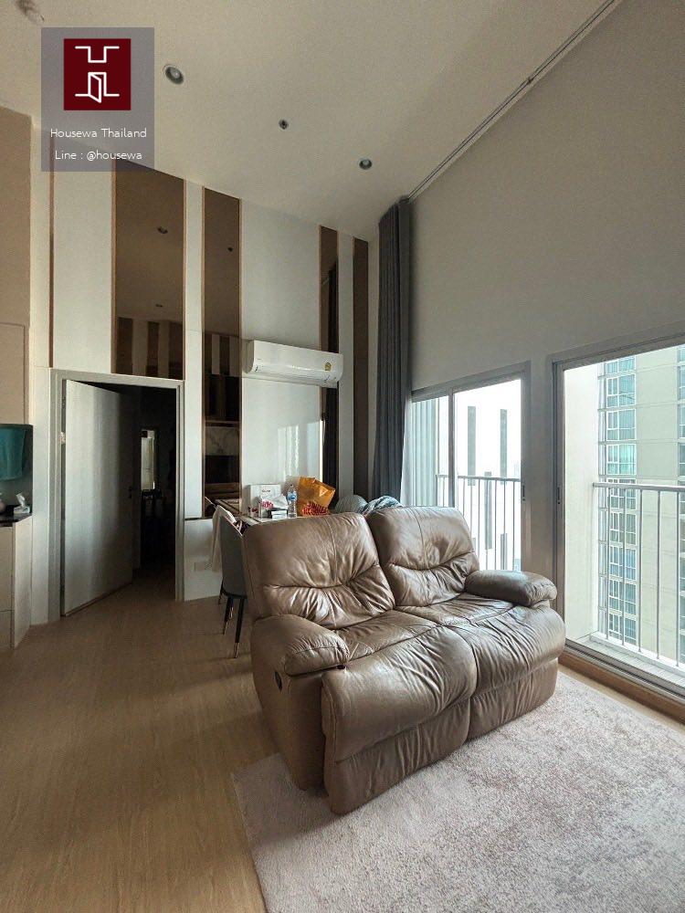 Noble Revolve Ratchada 1