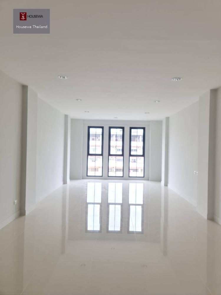 🏢 ให้เช่าอาคารพาณิชย์หรู โครงการ The Master @ BTS อ่อนนุช–พัฒนาการ