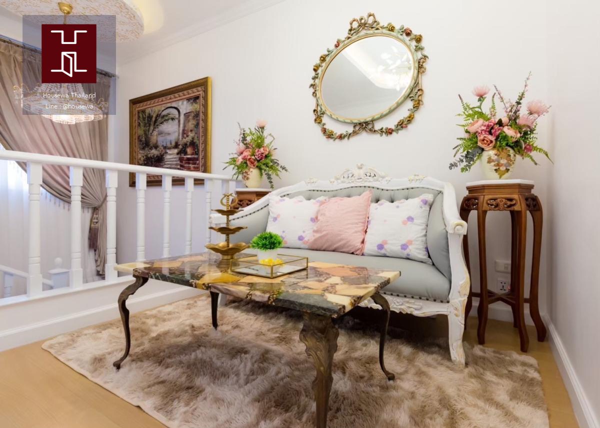 luxury townhouse at crystal ville