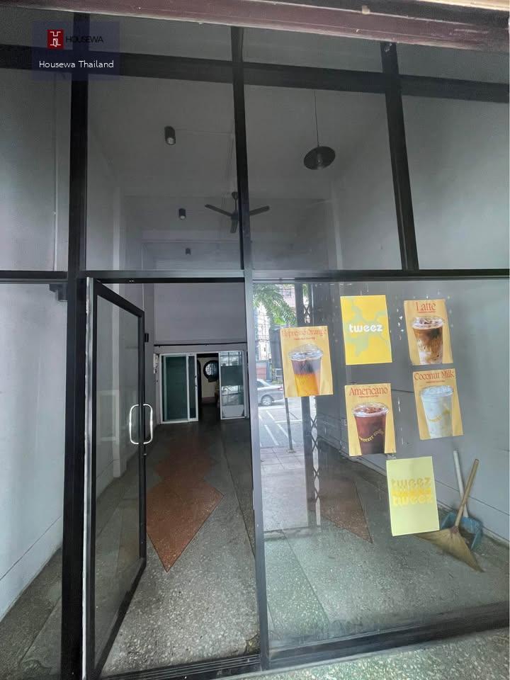 ให้เช่า Townhome ริมถนนสาธุประดิษฐ์ (ใกล้สาธุประดิษฐ์ ซอย 10)  ทำเลเข้าเมืองง่าย ใกล้ CBD สาทร–สีลม–อโศก | ใกล้ทางด่วนสาธุประดิษฐ์