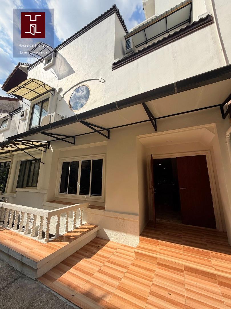 ปล่อยเช่า ทาวน์โฮม 4 ชั้น ทำเลสาทร 