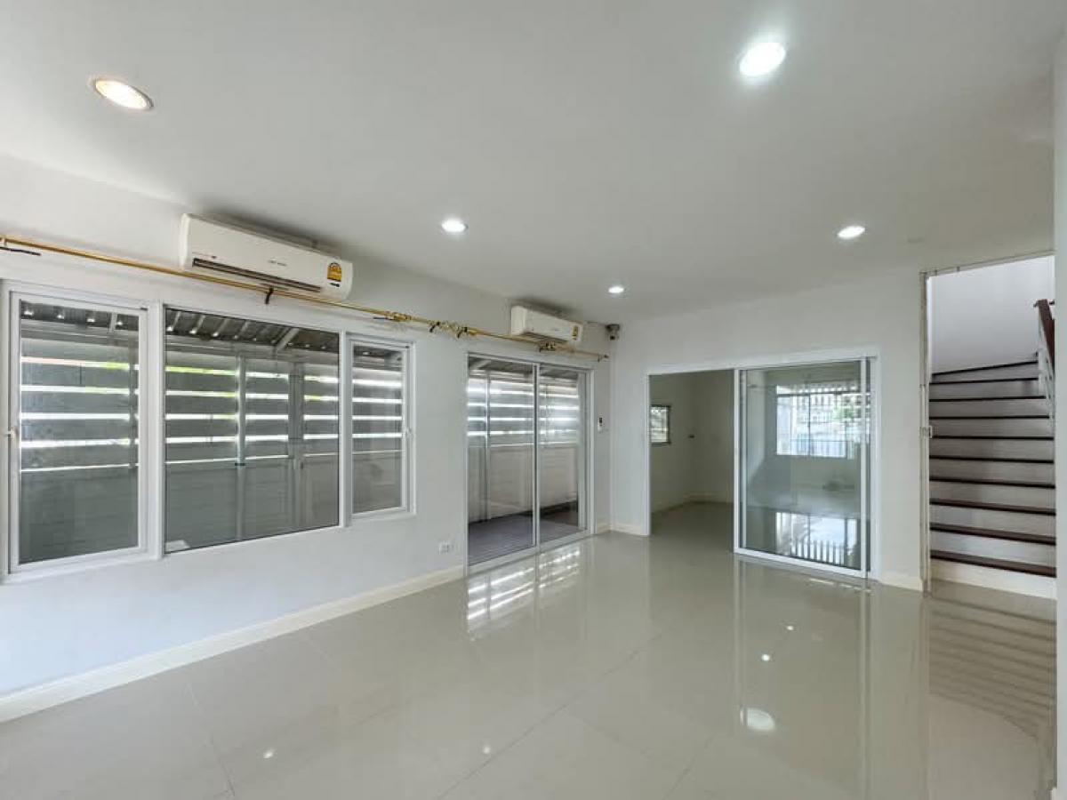 🏡 ขายบ้านเดี่ยว 2 ชั้น หมู่บ้านพาร์คเวย์ แอทอีซ รามคำแหง 190/1