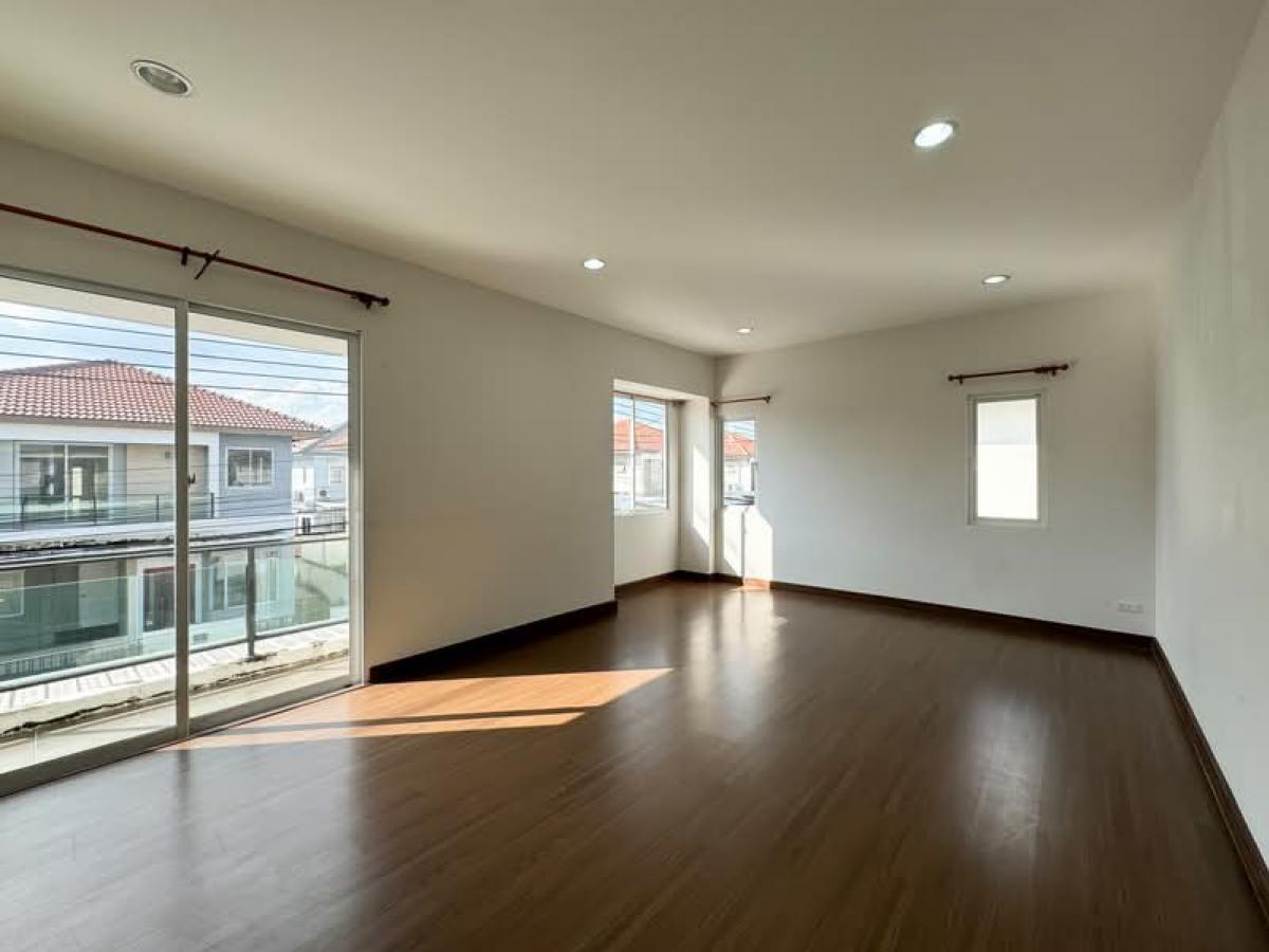 🏡 ขายบ้านเดี่ยว 2 ชั้น หมู่บ้านพาร์คเวย์ แอทอีซ รามคำแหง 190/1