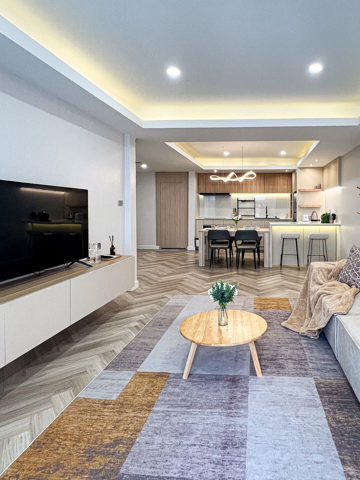 🏡 ทาวน์เฮาส์รีโนเวทใหม่ ใจกลางเอกมัย เอกมัย 22 / ปรีดีพนมยงค์ 41 🚈 ใกล้ BTS พระโขนง