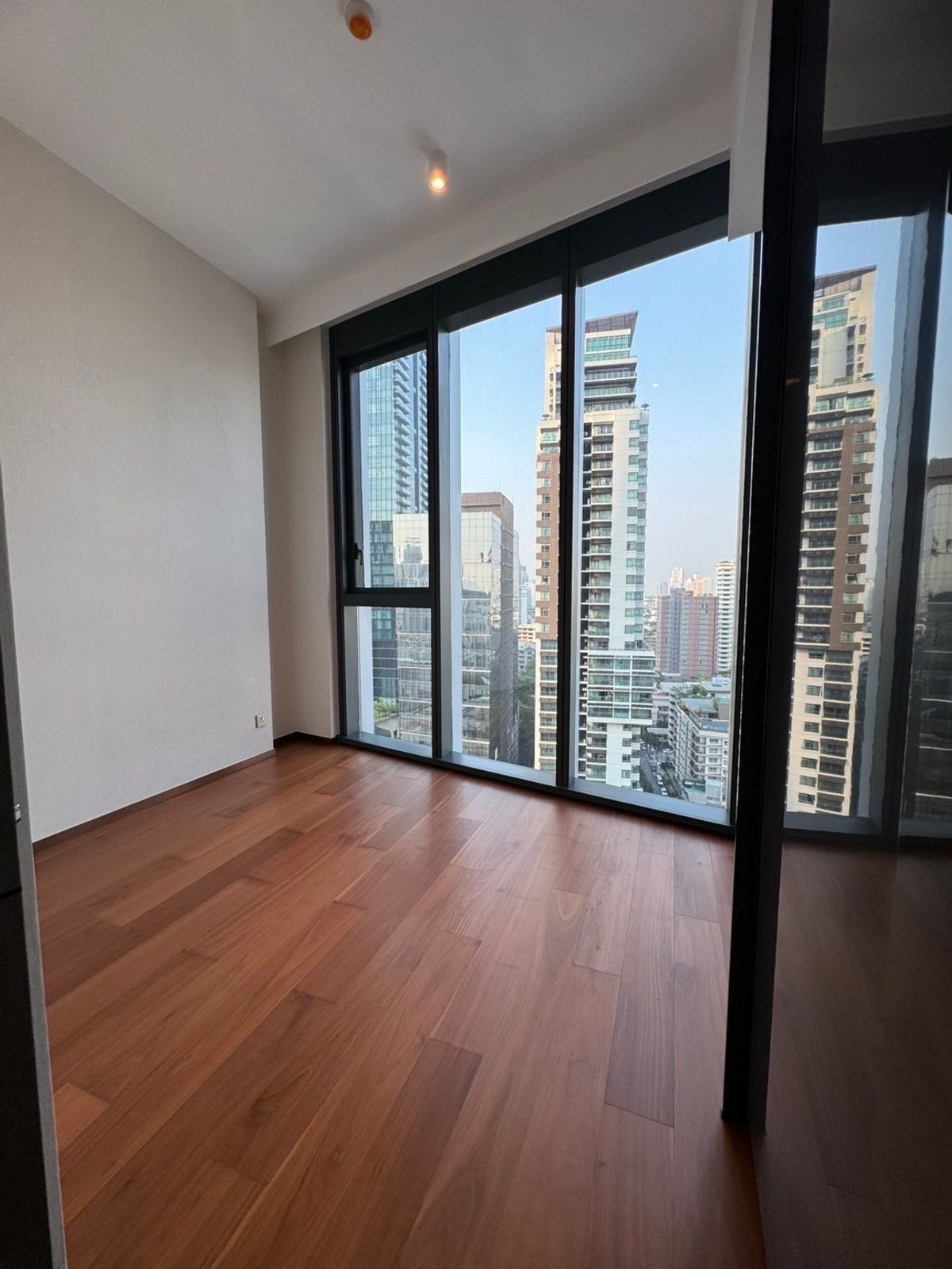 ประกาศขาย 𝐓𝐡𝐞 𝐄𝐬𝐭𝐞𝐥𝐥𝐞 𝐏𝐡𝐫𝐨𝐦 𝐏𝐡𝐨𝐧𝐠 (สุขุมวิท 26) ✨คอนโดหรูที่ให้ คุณเลี้ยงสัตว์ได้ 🐶🐱💛🤍