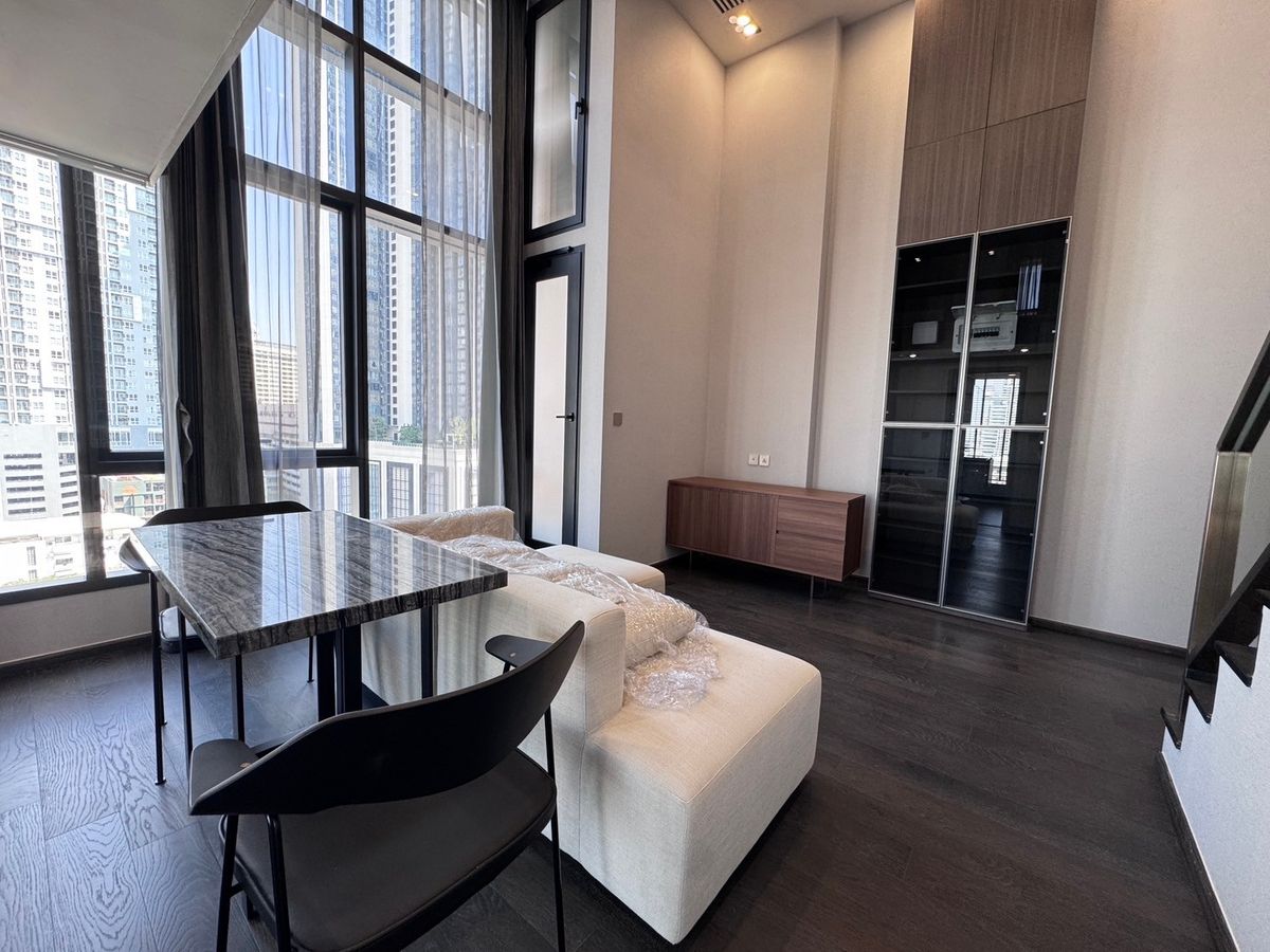 ขายคอนโด The Conner ราชเทวี – 1 ห้องนอนใต้หลังคา เพดานสูง 4.5 เมตร ห้องมุม ชั้น 8 | ใกล้ BTS ราชเทวี เพียง 300 เมตร | เลี้ยงสัตว์ได้