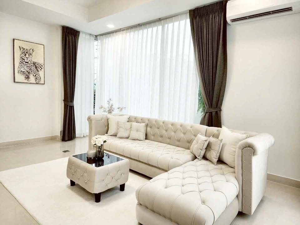 ให้เช่าบ้านเดี่ยว 3 ชั้น พร้อมวิวระเบียง – ย่านรัชดานิเวศน์ 16 ใกล้ MRT ห้วยขวาง