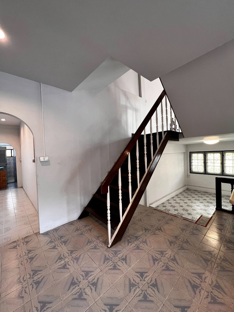 ให้เช่าบ้าน 4 ชั้น พื้นที่สีเขียว 600 ตร.วา – ซอยเจริญรัถ 30 ใกล้ ICONSIAM เฟส 2