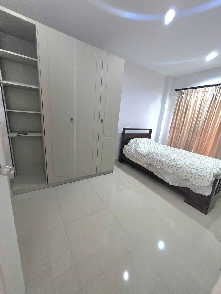 ให้เช่าบ้านเดี่ยวแต่งครบ หลังมุม โครงการรสิกาวิลล่าการ์เด้น 3 ใกล้ Central Westgate