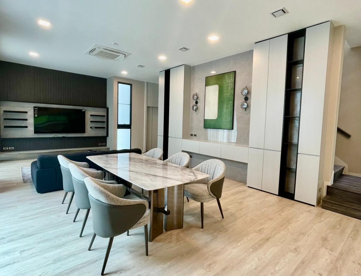 VIVE 2 กรุงเทพกรีฑา