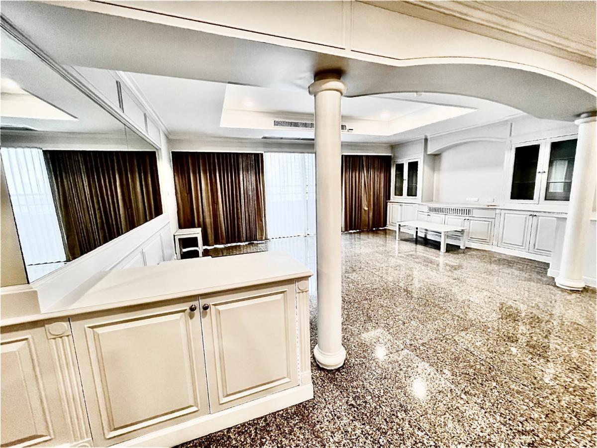 Oriental Towers – ขาย / ให้เช่า คอนโดใหญ่ย่านเอกมัย (สุขุมวิท 63)