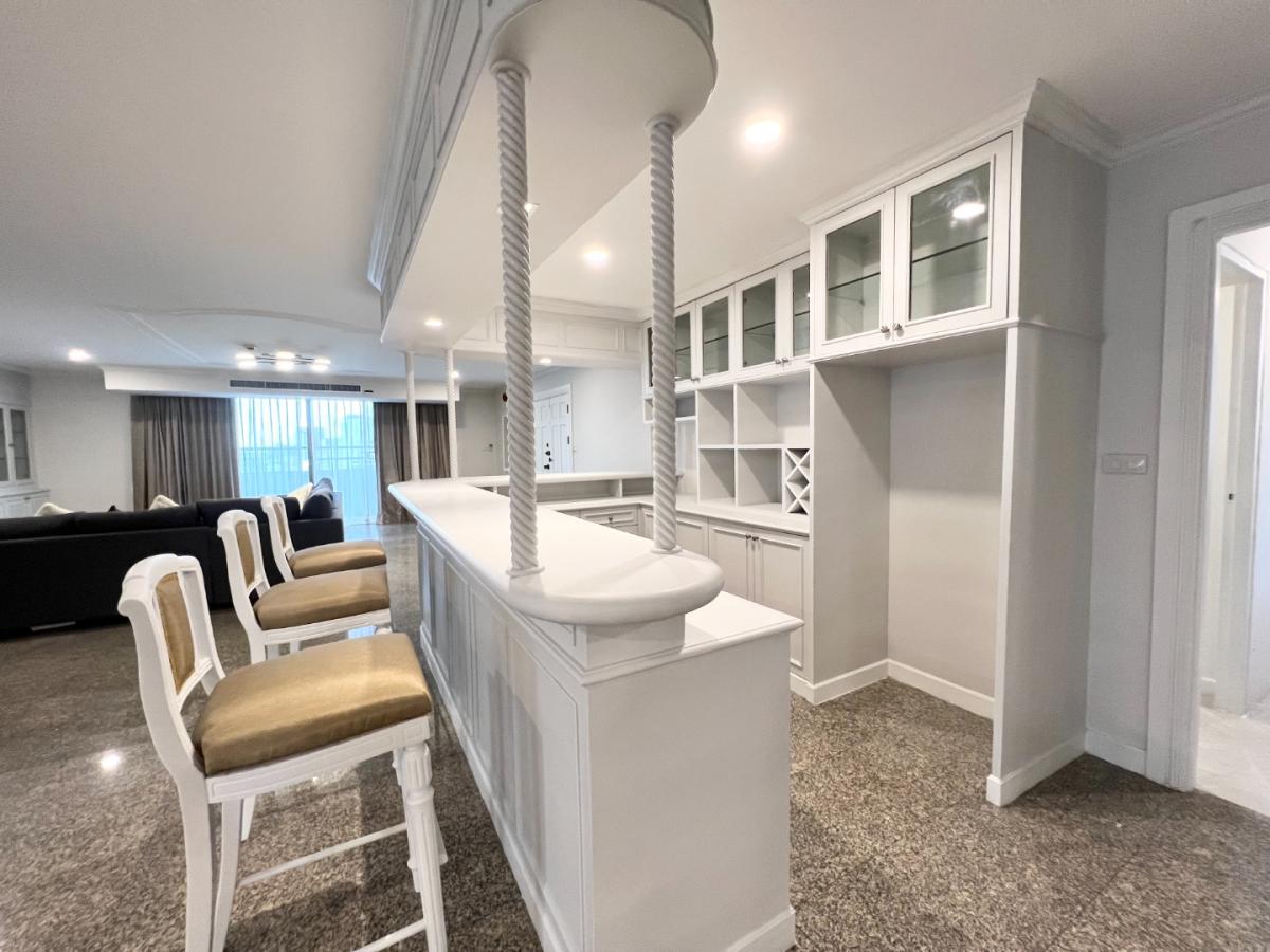 Oriental Towers – ขาย / ให้เช่า คอนโดใหญ่ย่านเอกมัย (สุขุมวิท 63)