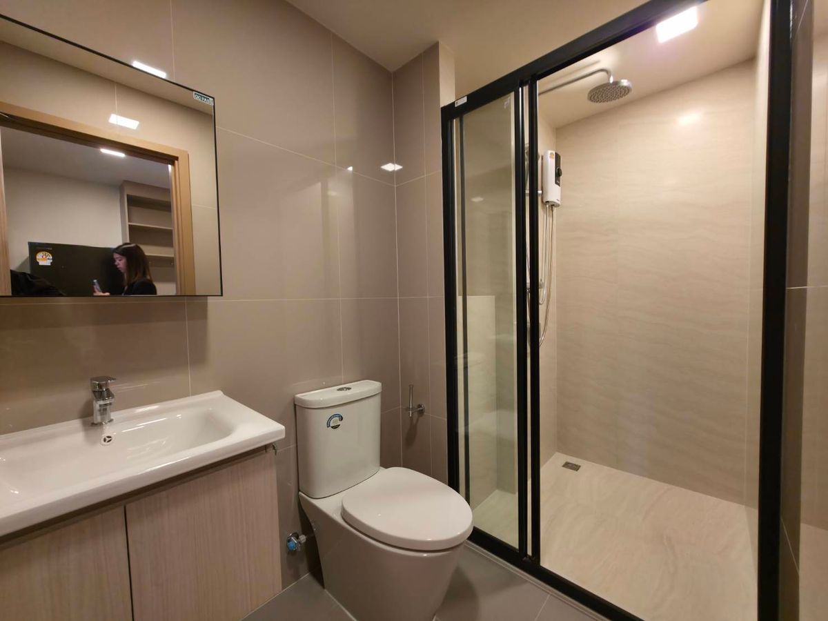 The Base Urban Rama 9 – คอนโดแต่งครบ พร้อมอยู่