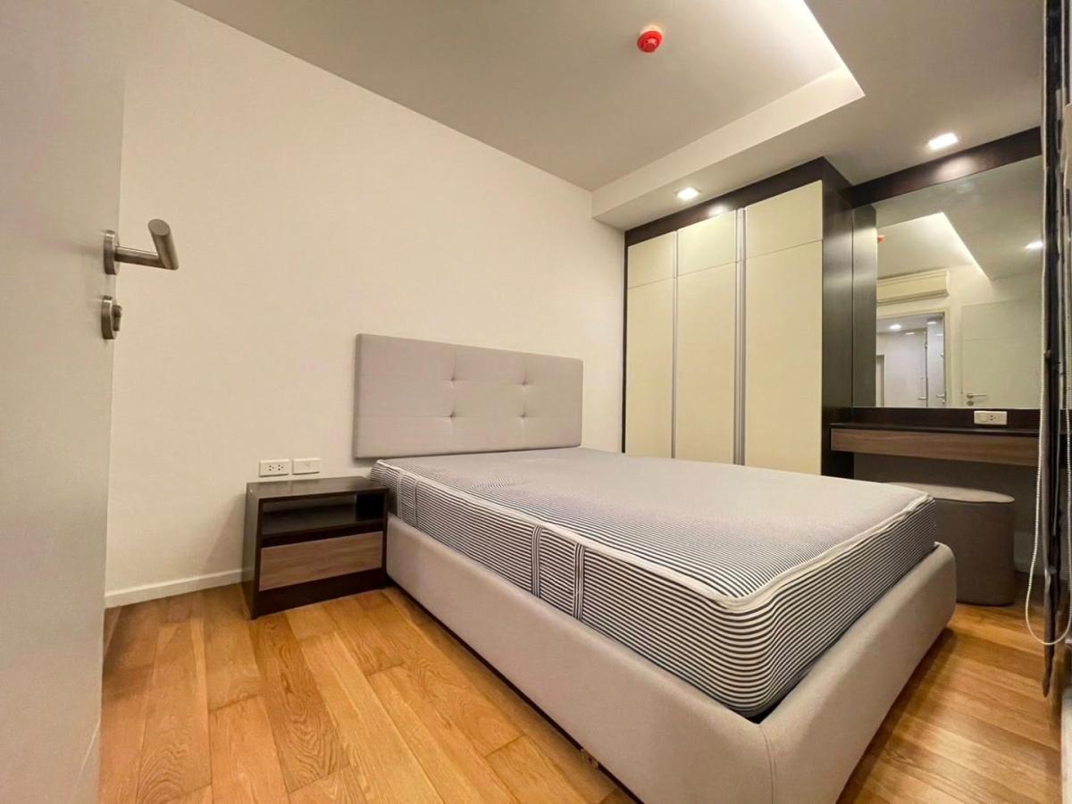 ขาย / เช่า Focus Ploenchit Condo – ใจกลางสุขุมวิท