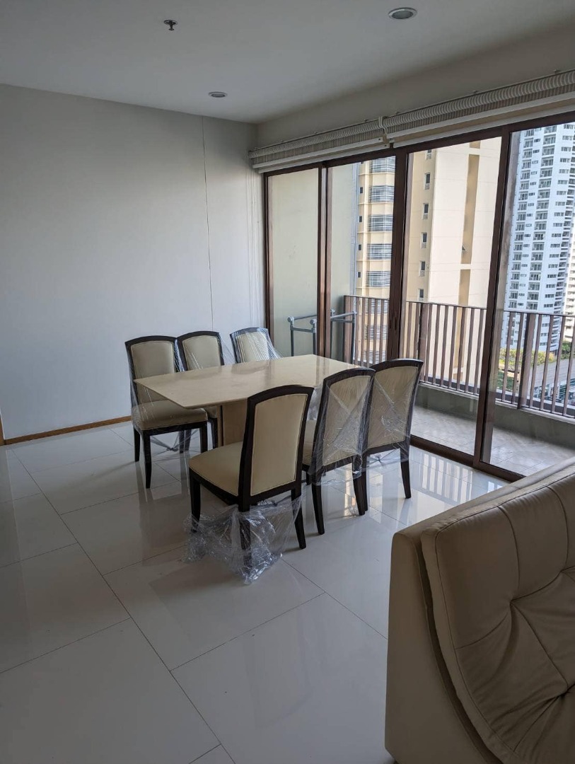 The Emporio Place – Sukhumvit 24