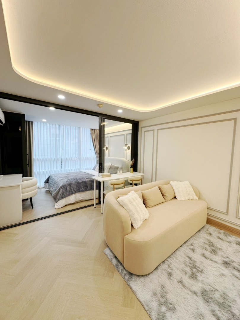 ขายคอนโด The Kris 3 รัชดา 17