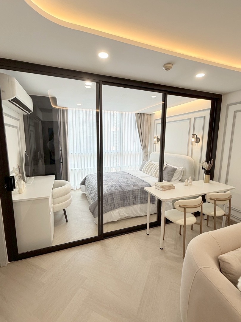 ขายคอนโด The Kris 3 รัชดา 17