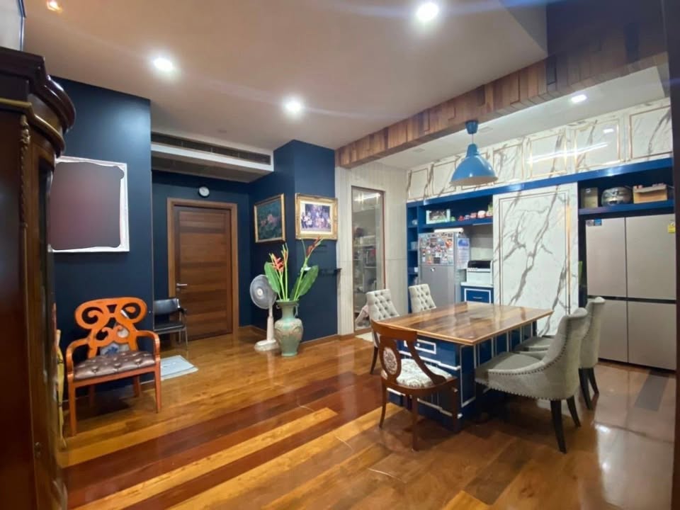 ขายบ้านเดี่ยวพร้อมออฟฟิศ + โกดัง | ย่านลาดพร้าว ซอยลาดพร้าว 93/1 (เพียง 200 ม. จากปากซอย)