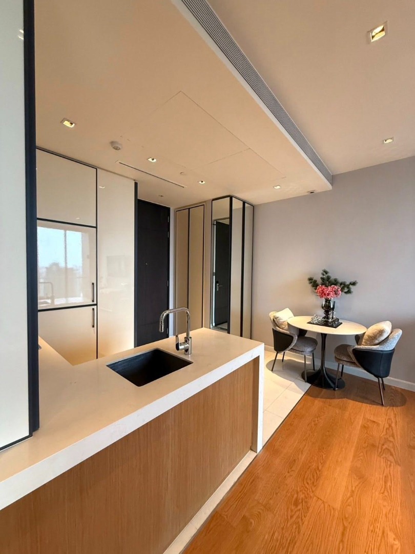 BEATNIQ Sukhumvit 32 — Super Luxury Condominium by SC Asset