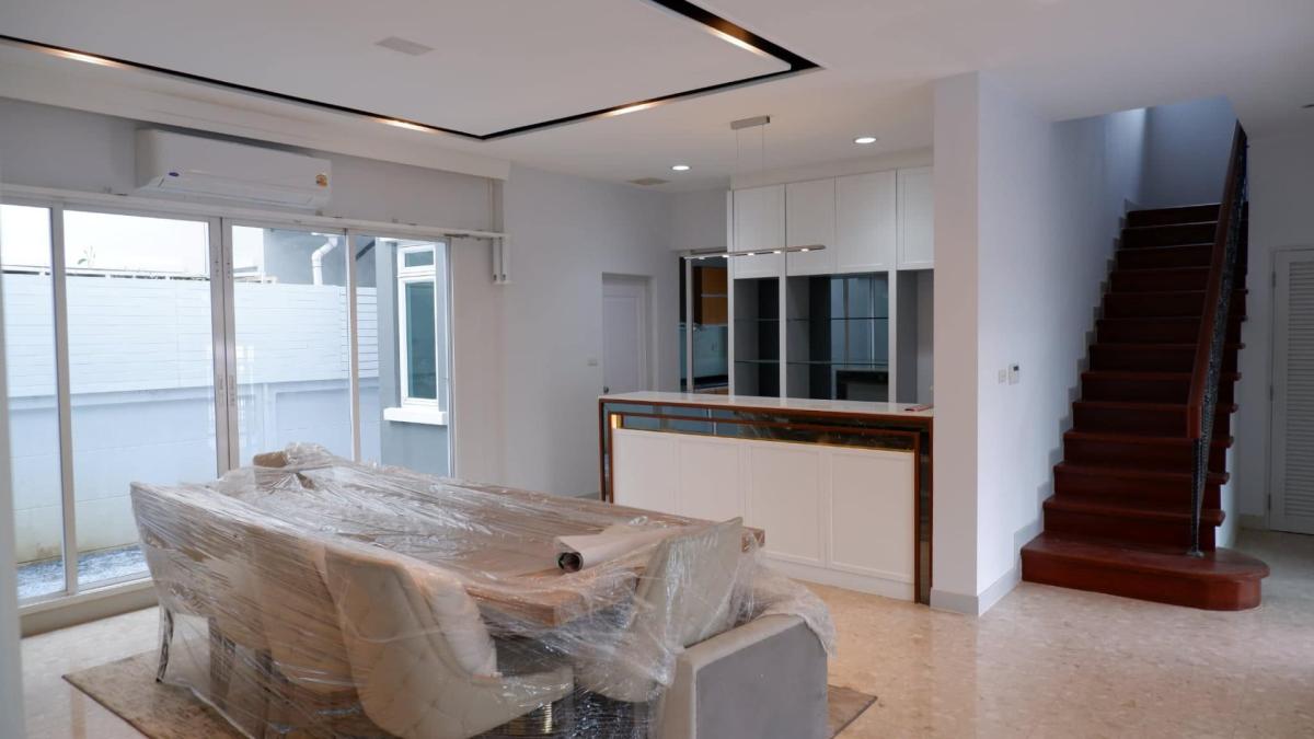 โครงการ Grand Bangkok Boulevard พระราม 9 – ศรีนครินทร์ (กรุงเทพกรีฑา)