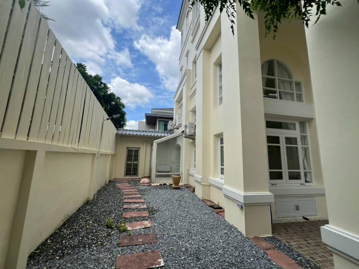 ทาวน์โฮม “หลังมุม” ให้เช่า – ซิตี้พลัส สุขุมวิท 50